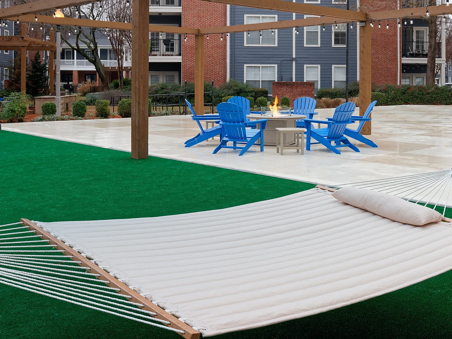Island Park/Harbor Town Square — Photo 4