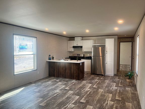 2nd image of 26 Aspen Dr