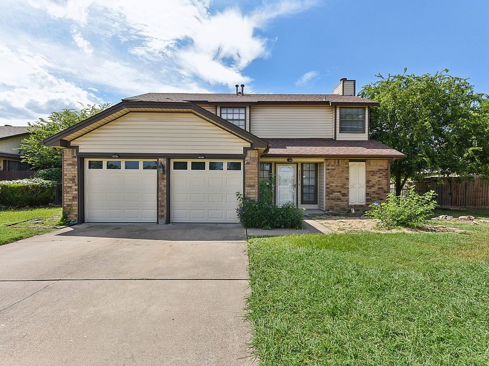 1st image of 3217 Honeysuckle Dr