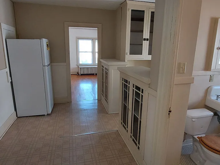 1168 Grand Ave — Photo 3