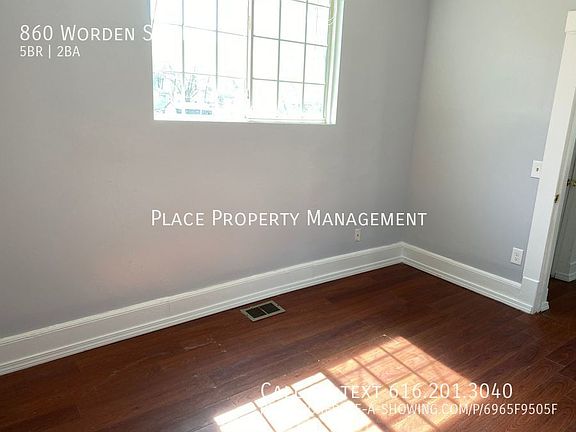5th image of 860 Worden St SE