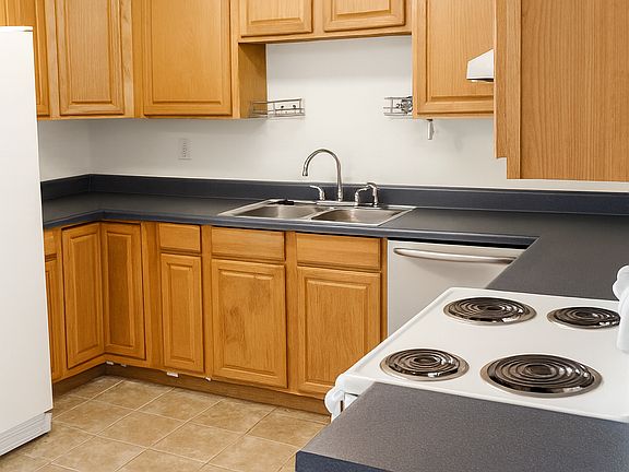 4th image of 2307 Fernwood St