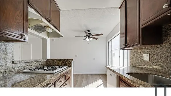 1 bed, 700 sqft, $2,500 — Photo 2