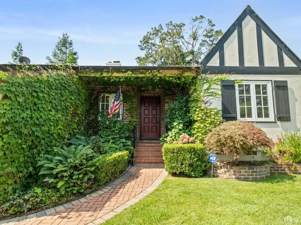 2842 Fernwood St, San Mateo, CA 94403