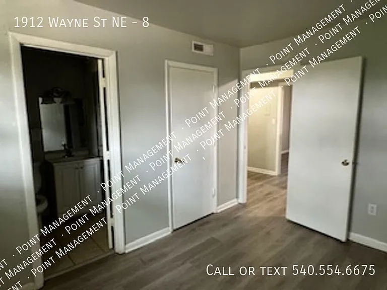1912 Wayne St NE #8 — Photo 7