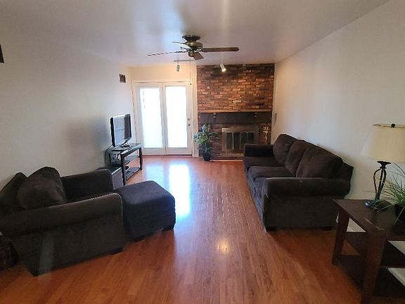 5th image of 6781 Blossom View Dr