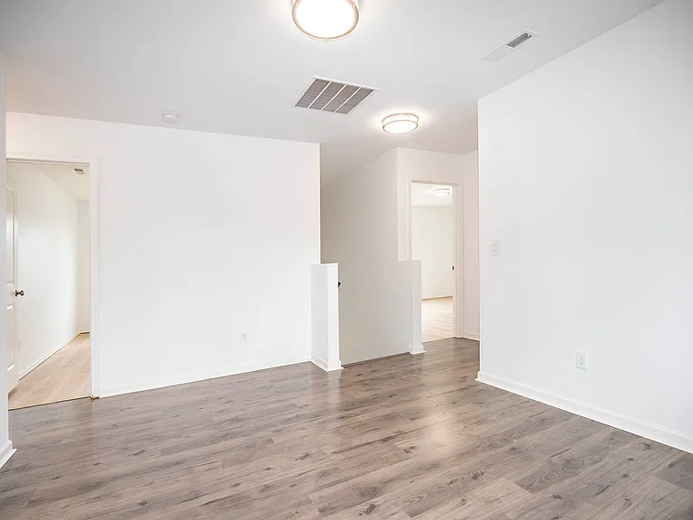 111 Carver Walk SE — Photo 11