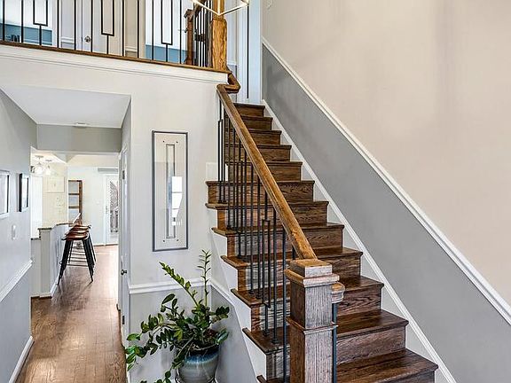 4th image of 1606 Blacksmith Ln