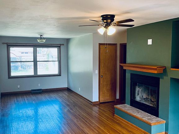 3rd image of 2418 W Columbine Ln