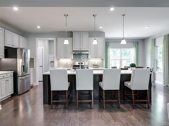 4th image of 9144 Garrison Manor Dr