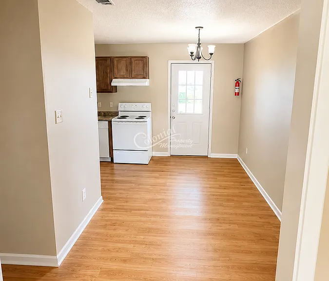 707 S Apache Dr — Photo 5