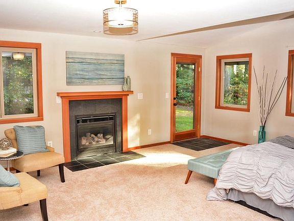 4th image of 12801 47th Ave NW