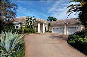 3rd image of 1400 Emerald Bay Dr