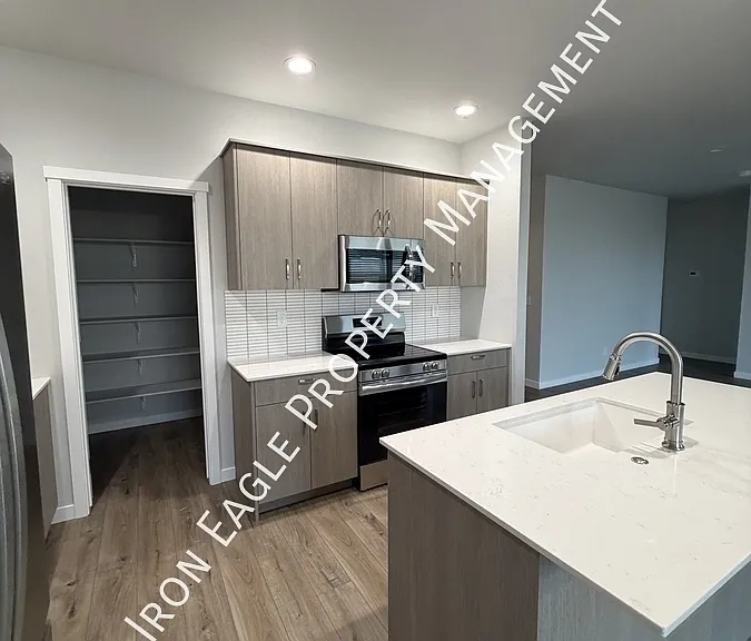 1086 Woods Bog Ct — Photo 5