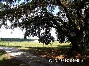2nd image of 3801 Strawberry Ln