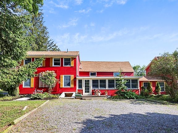 3rd image of 9 Castle Hill Rd