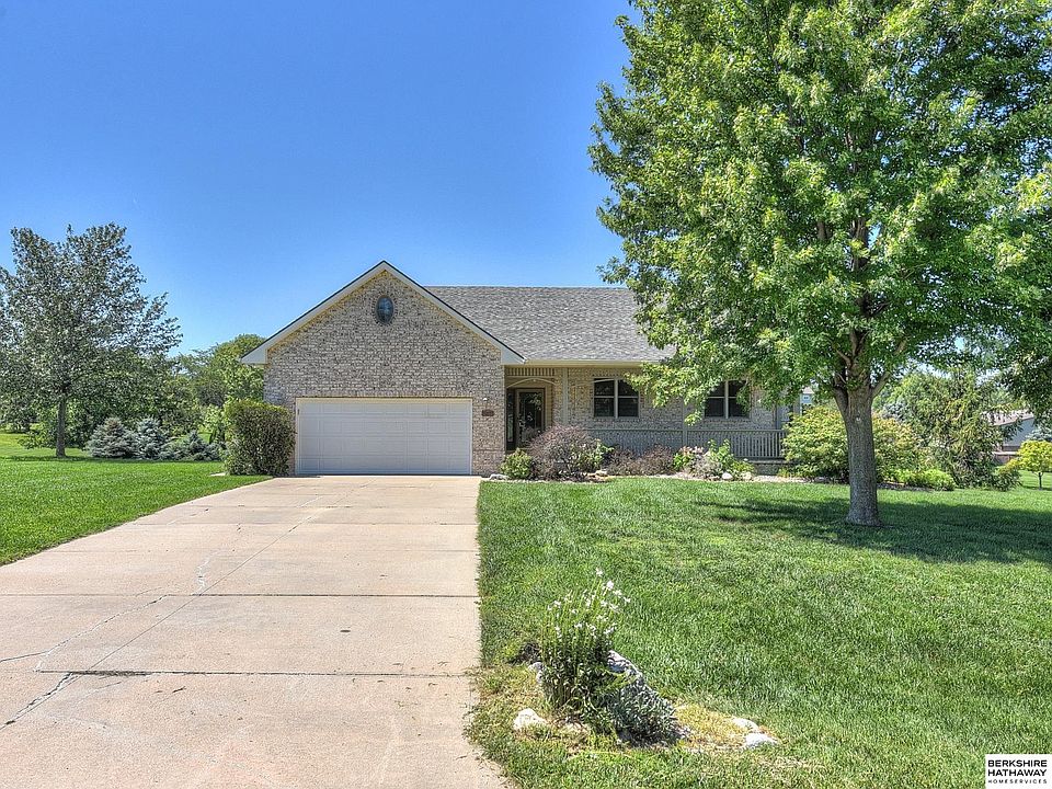1st image of 12166 Lewison Ln