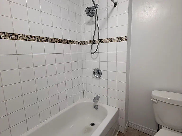 337 James St #1 — Photo 4