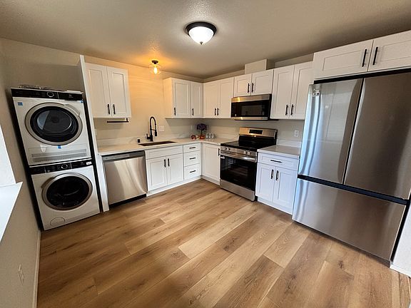 2nd image of 3720 Wetmore Ave #202