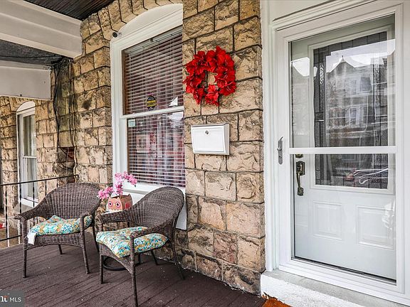 3rd image of 820 N 2nd St