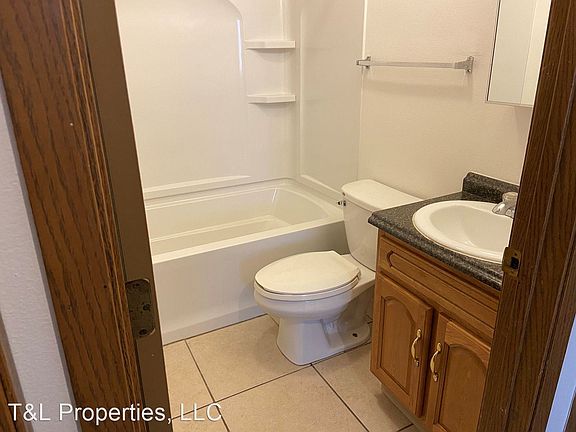 5th image of 905 N 15th St #23