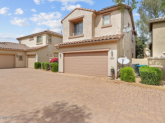 3rd image of 3658 W MCCAULEY Court