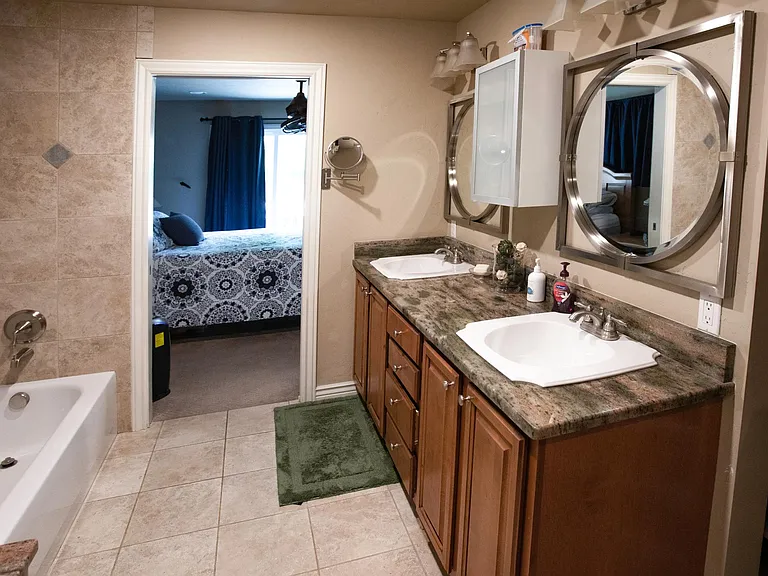 3401 S Glencoe St — Photo 12