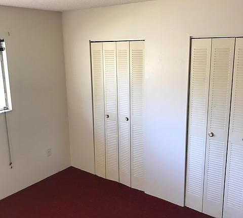 4th image of 614 E Rosewood Ln