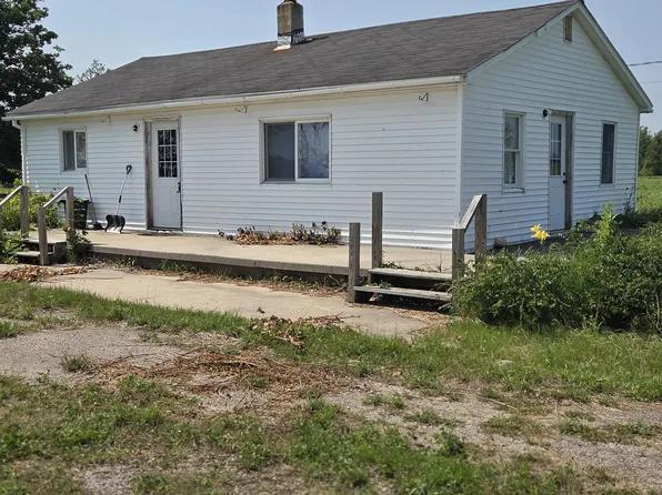 19231 Pleasant Valley Rd, Hillman, MI 49746