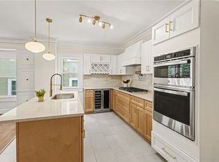 122 E 59th St, Kansas City, MO 64113