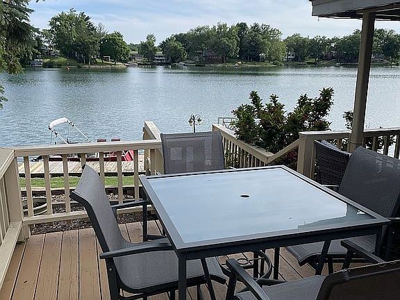 4th image of 116 Lake Warren Dr