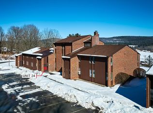 242 N East St APT 24, Amherst, MA 01002