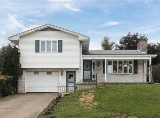 810 Summerlea Ave, Washington, PA 15301