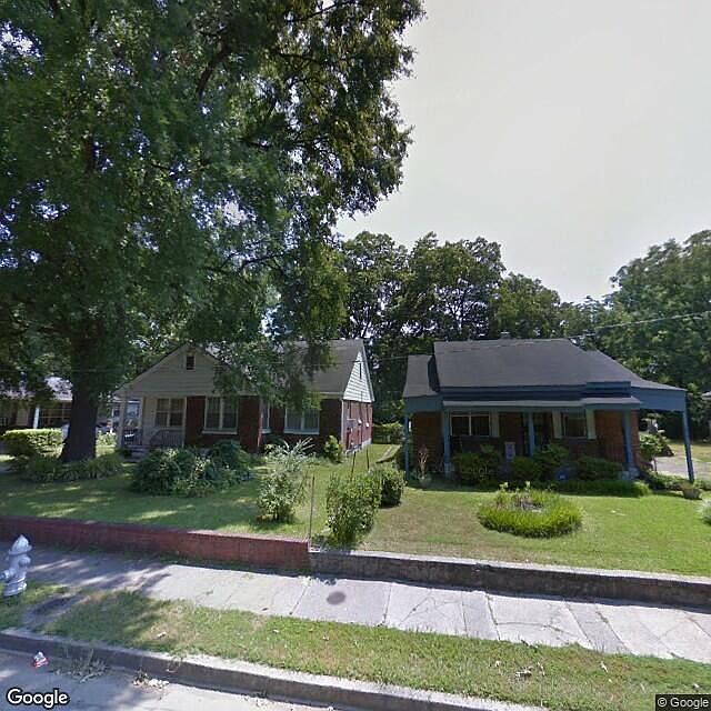 1st image of 812 Carson St