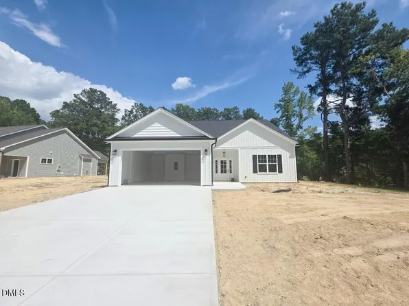 101 Hawthorne St, Louisburg, NC 27549