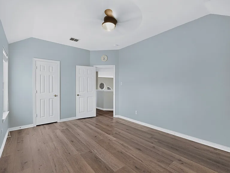 1812 Meadow Ridge Dr — Photo 25