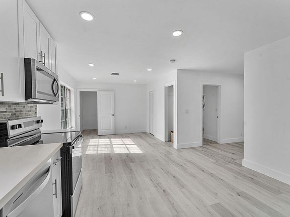 3rd image of 364 NW 3rd St