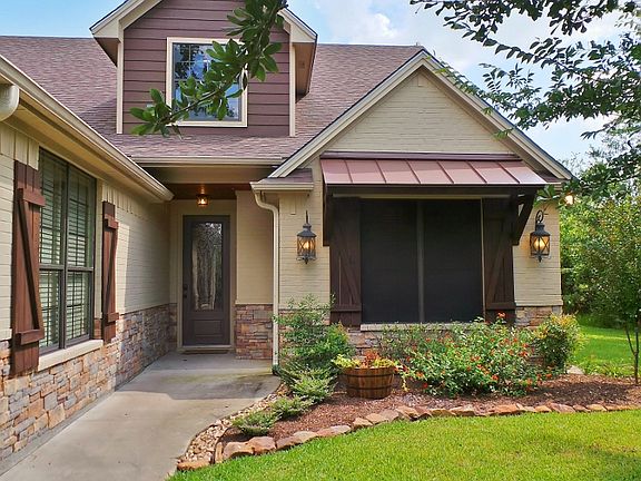 3rd image of 5209 Vintage Oaks Ct