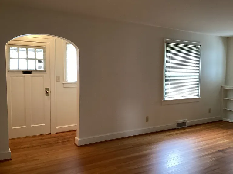 225 N Grant St — Photo 14