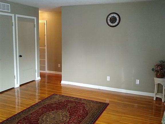 5th image of 1404 W Marlboro St