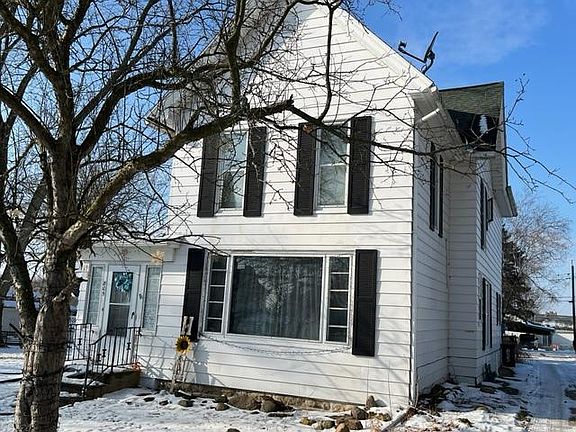 2nd image of 805 Evans Ave