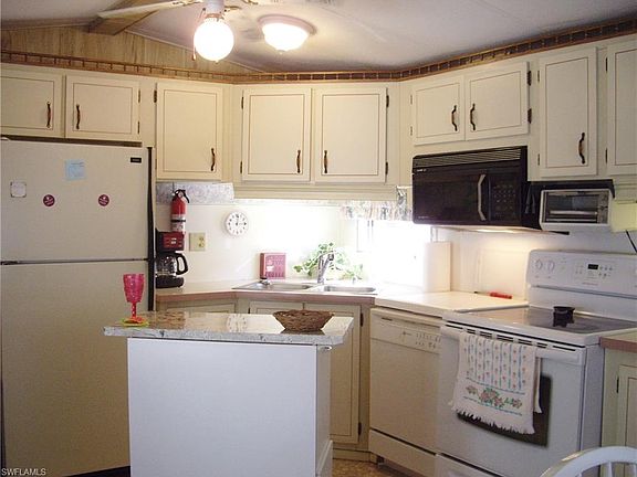 3rd image of 257 Caravan Cir