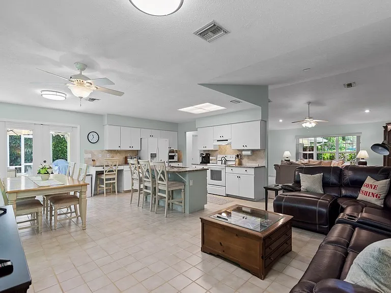 765 Date Palm Rd — Photo 13