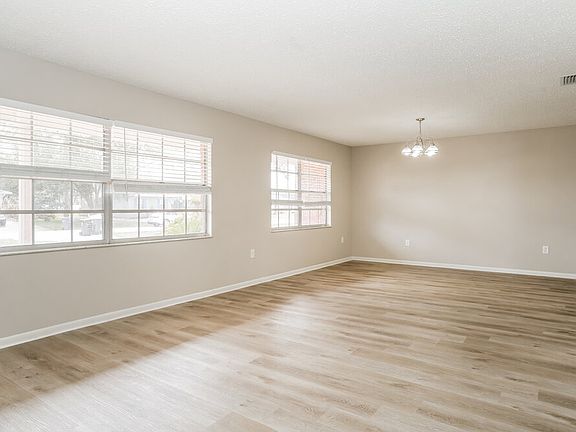 4th image of 143 Jenny Way