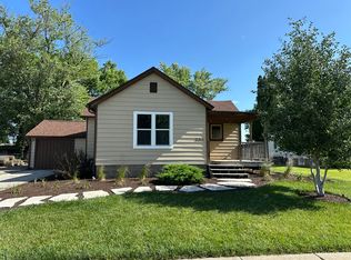 204 W Robinson St, Goodfield, IL 61742