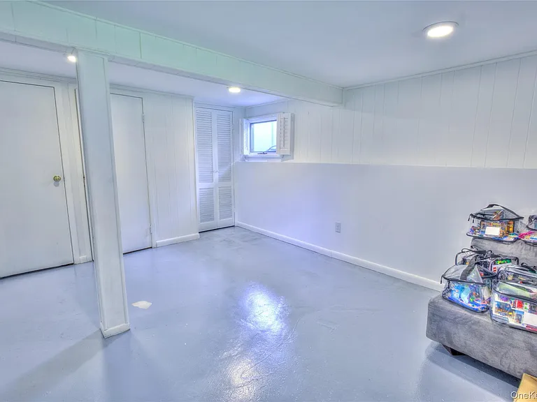 18 Seaview Ln — Photo 23