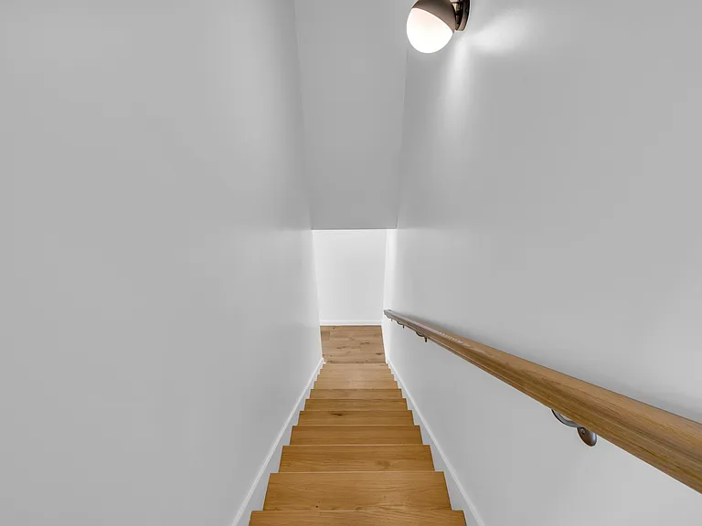 1130 E 14th St #104 — Photo 20