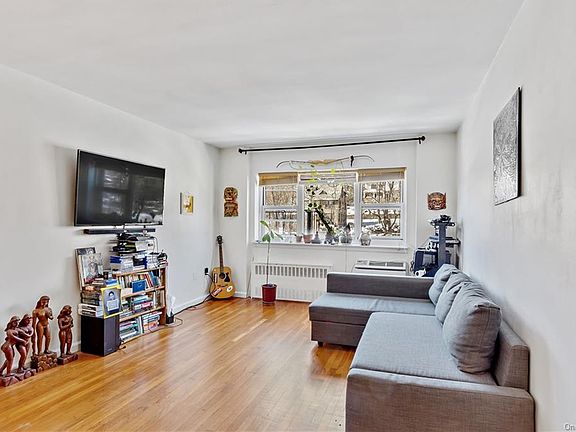 5th image of 3030 Johnson Ave APT 6D