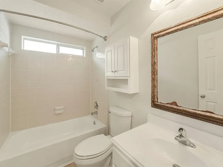 2414 Falcon Knoll Ln — Photo 45