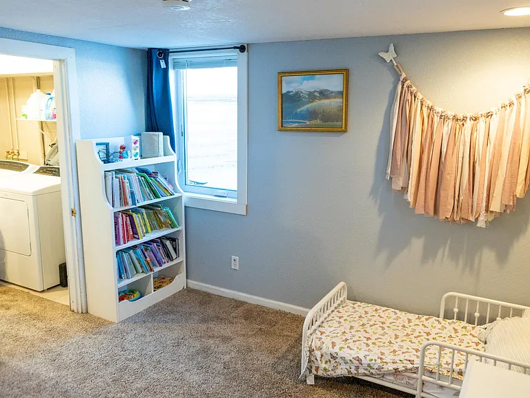 2103 S Clarkson St — Photo 22
